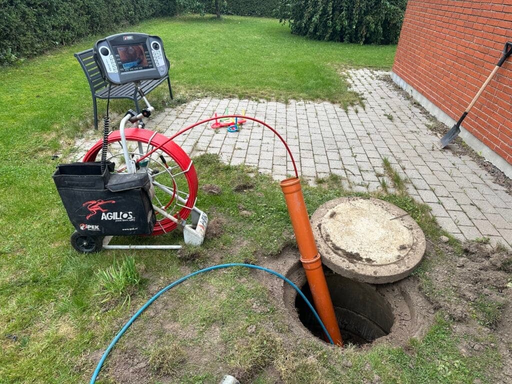 Rensning af kloakrør